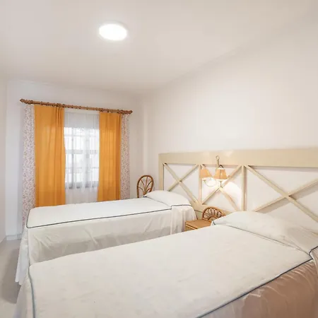 Апартаменты Playa Delphin 105