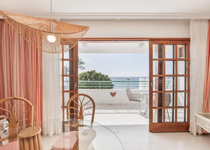 Playa Delphin 105 דירה